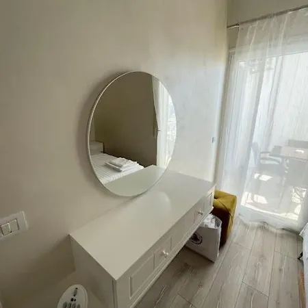 Seaview Modern Apartament *